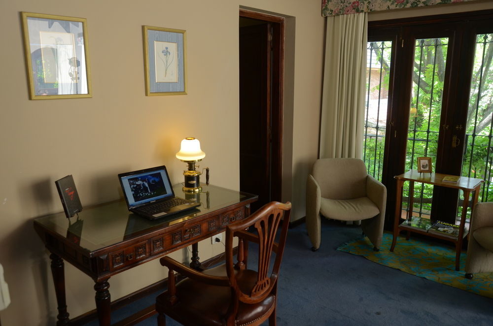 Susana Just Boutique Hotel Висенте-Лопес Экстерьер фото
