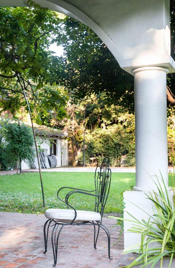 Susana Just Boutique Hotel Висенте-Лопес Экстерьер фото